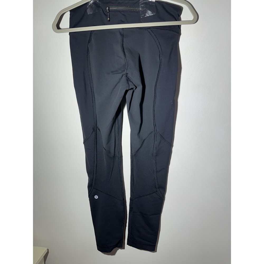Lululemon Black  Zip Pocket Ankle Leggings Women's size 8 *FLAW* Pre-Owned - Picture 4 of 7